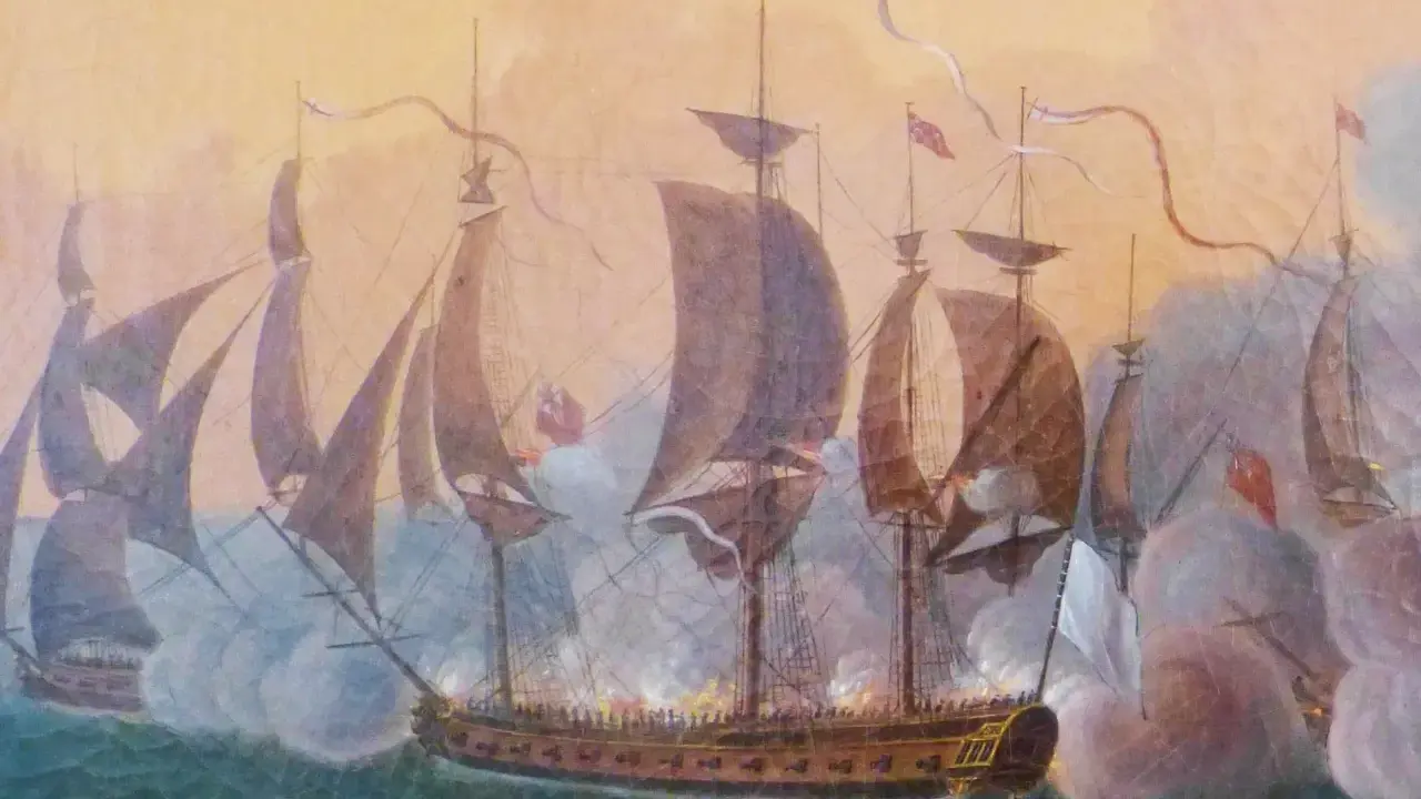 Bataille navale animée, l'Hermione bateau au centre, entouré de fumée et de canons crachant le feu.