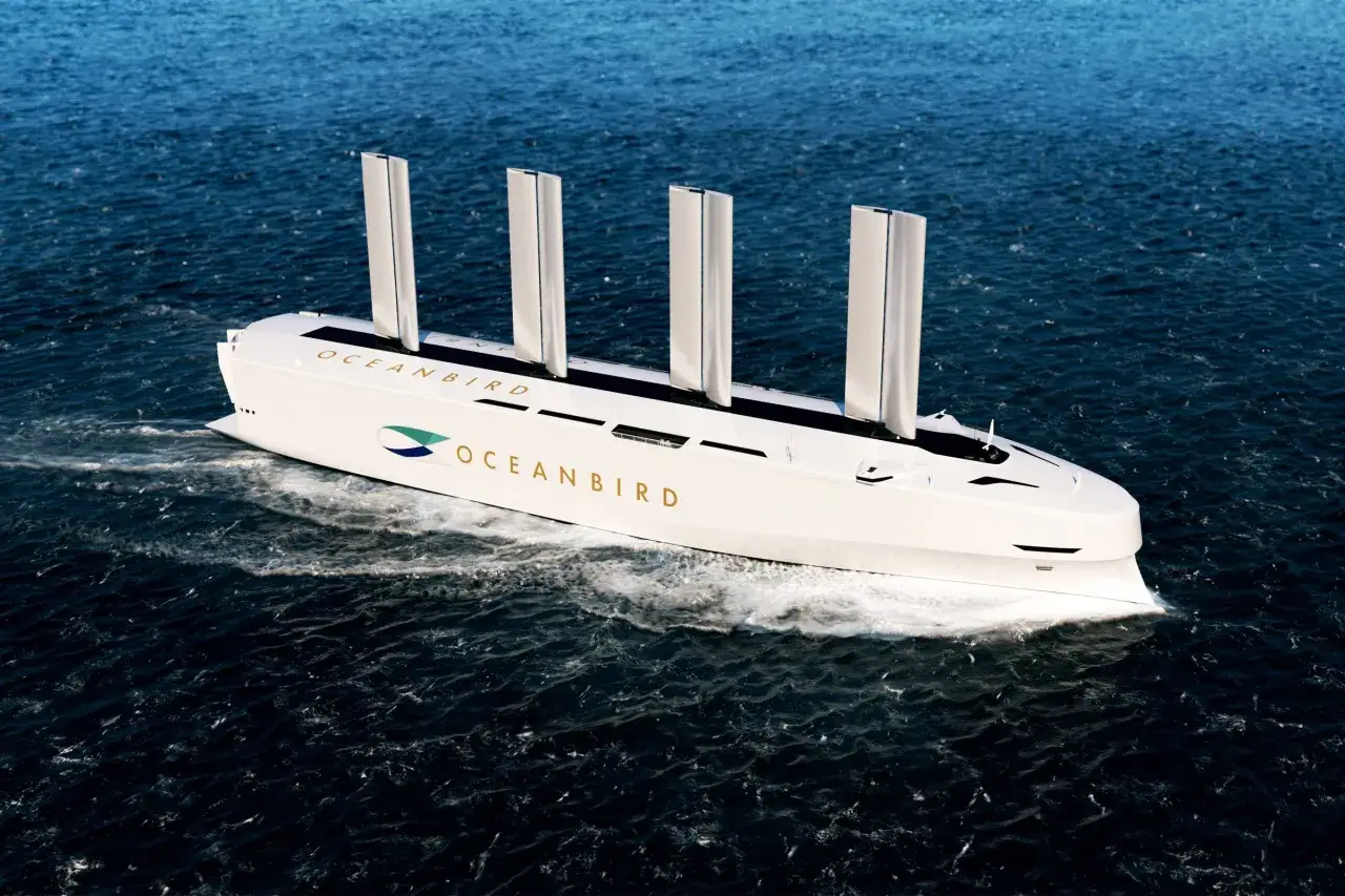Le navire Oceanbird navigue sur l'océan, propulsé par cinq voiles solides et innovantes.