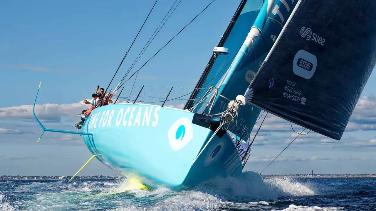 Le bateau bleu